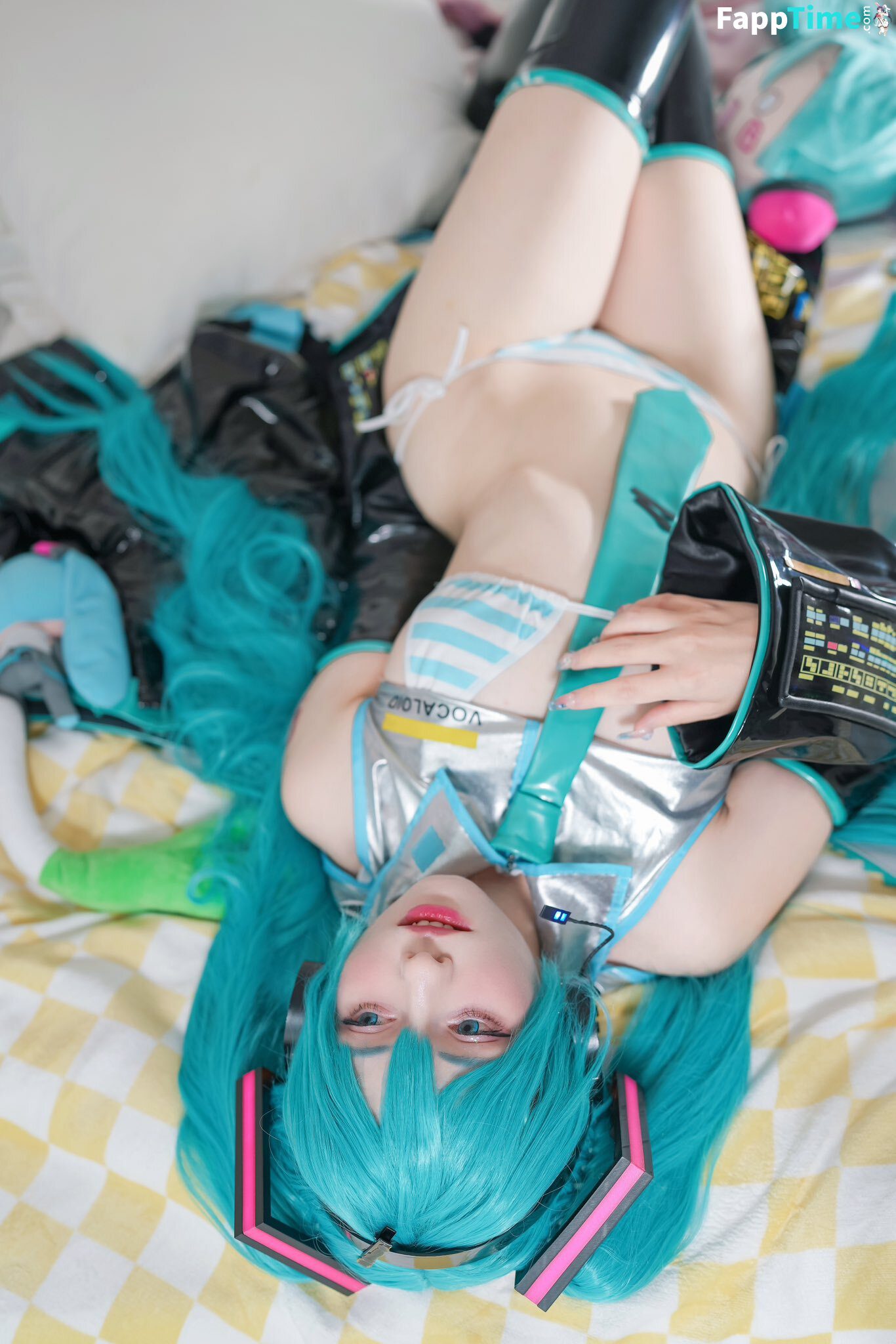 Saya Scarlet Leaks