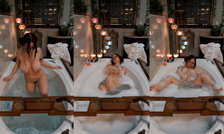 BigTittyGothEgg Jacuzzi